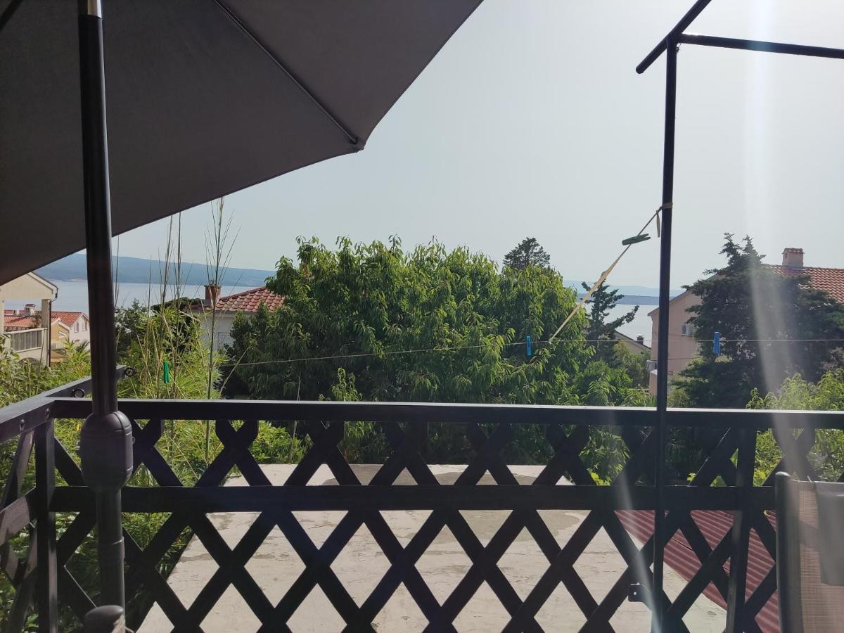 Apartment Teresa With Big Terrace Dramalj Цриквеница Экстерьер фото