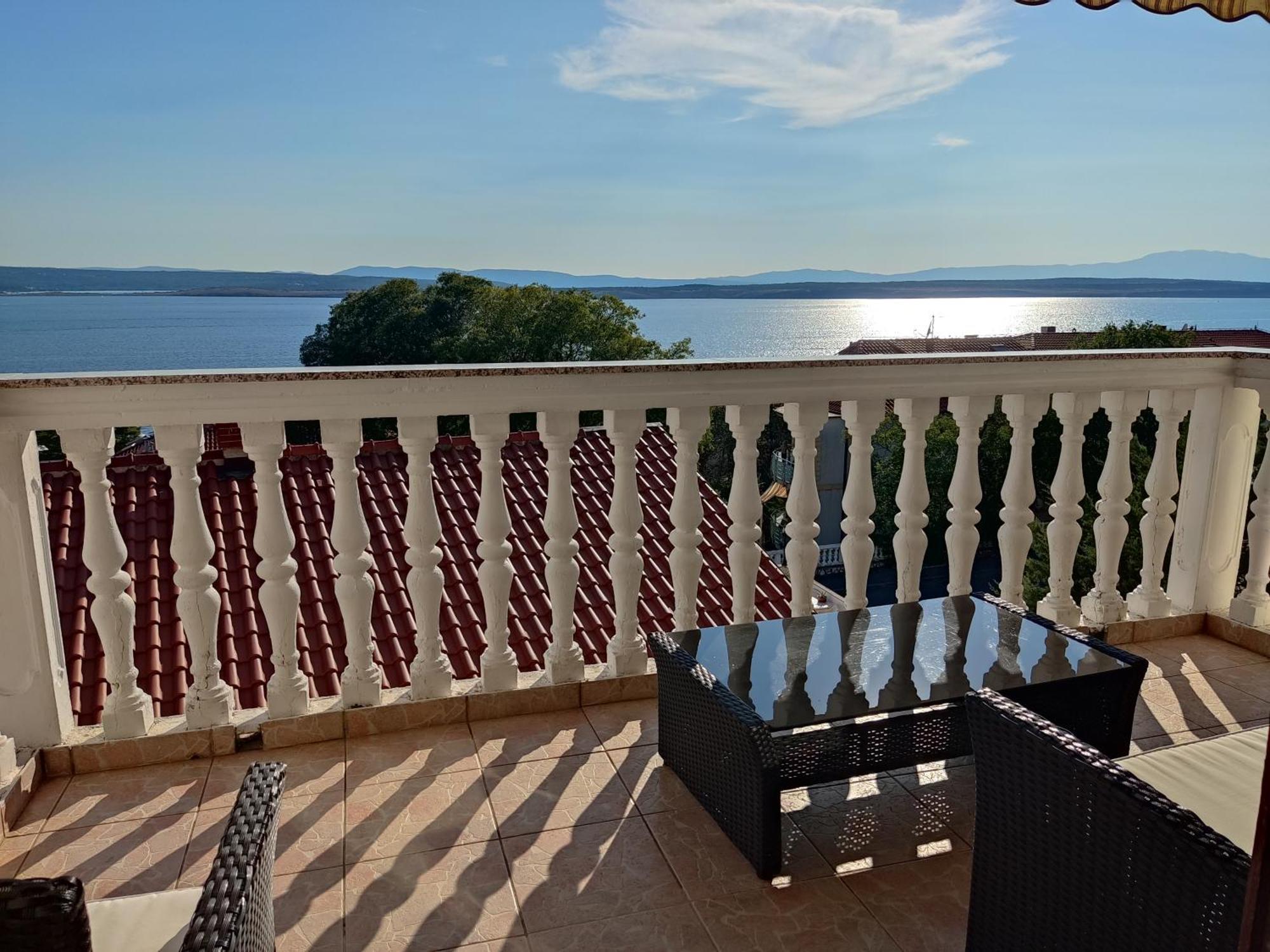 Apartment Teresa With Big Terrace Dramalj Цриквеница Экстерьер фото
