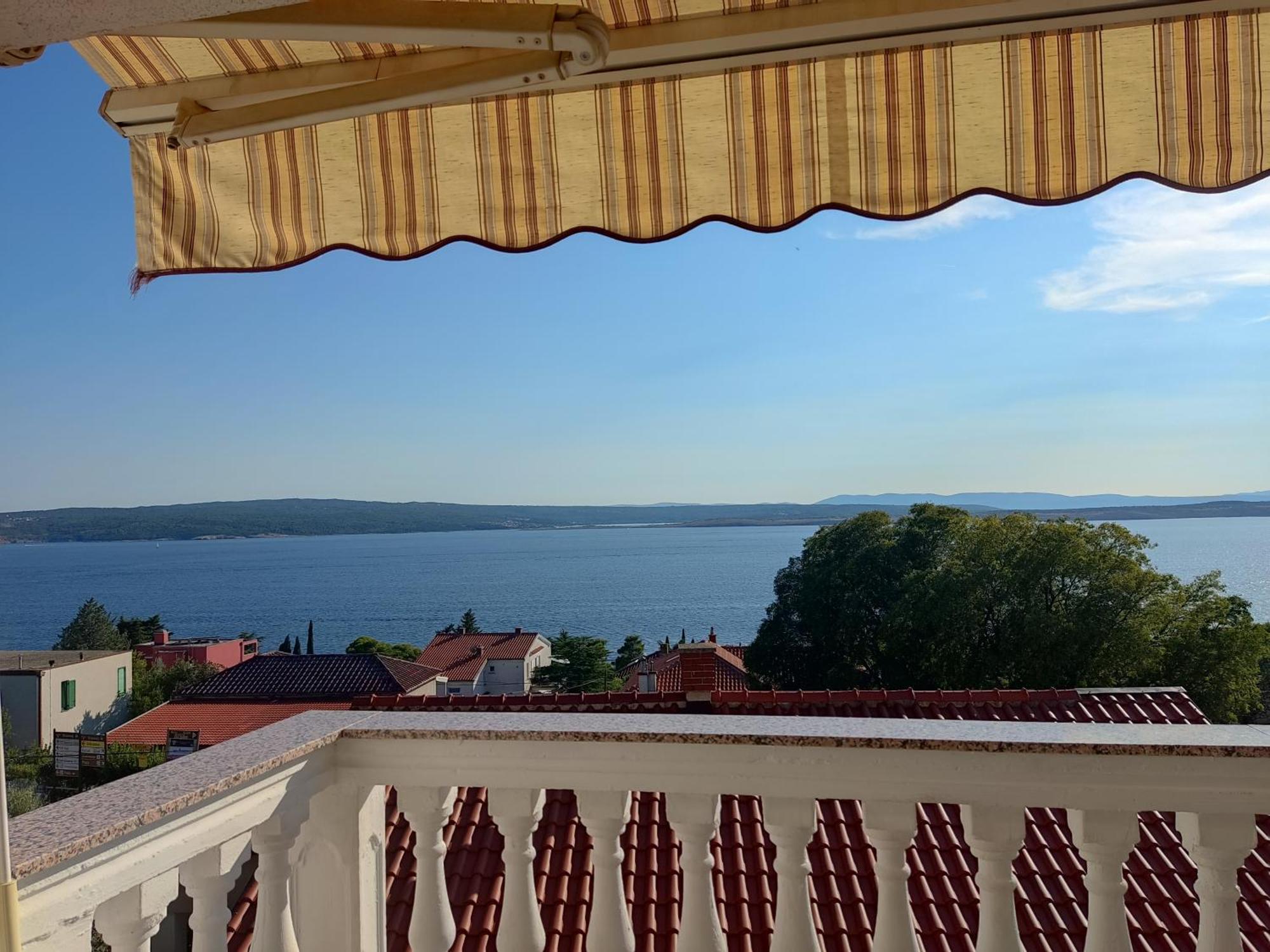 Apartment Teresa With Big Terrace Dramalj Цриквеница Экстерьер фото