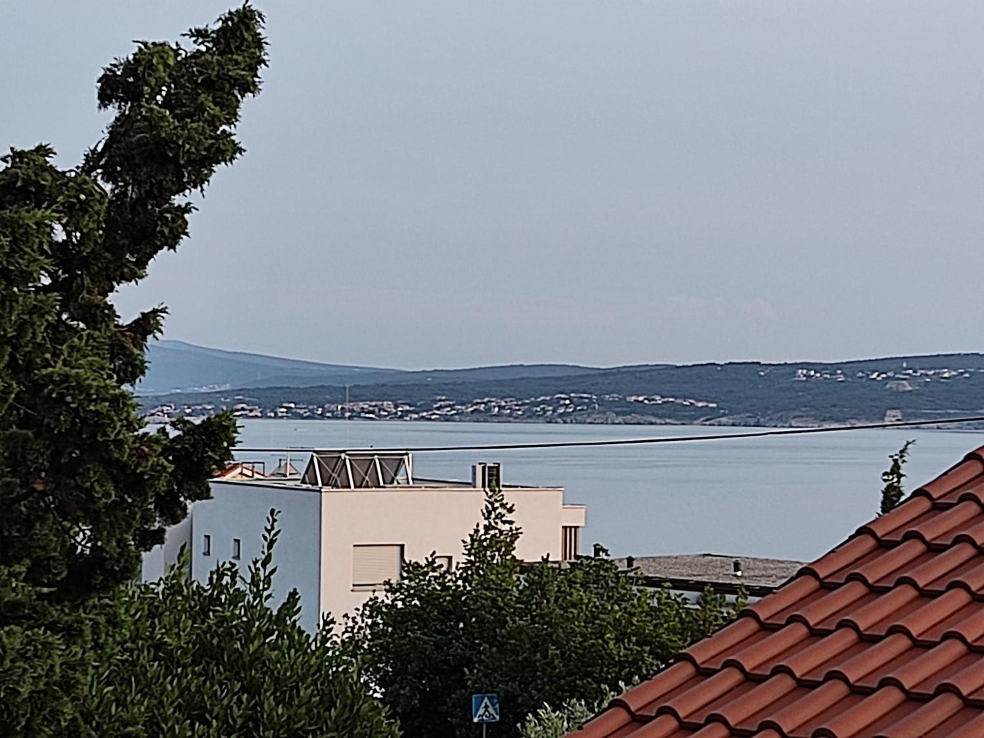 Apartment Teresa With Big Terrace Dramalj Цриквеница Экстерьер фото