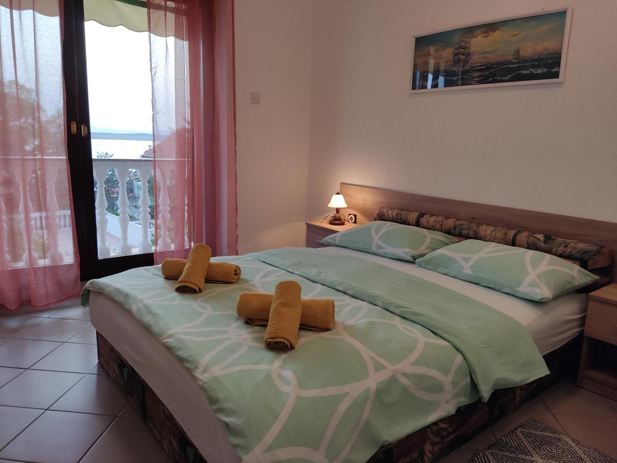 Apartment Teresa With Big Terrace Dramalj Цриквеница Экстерьер фото